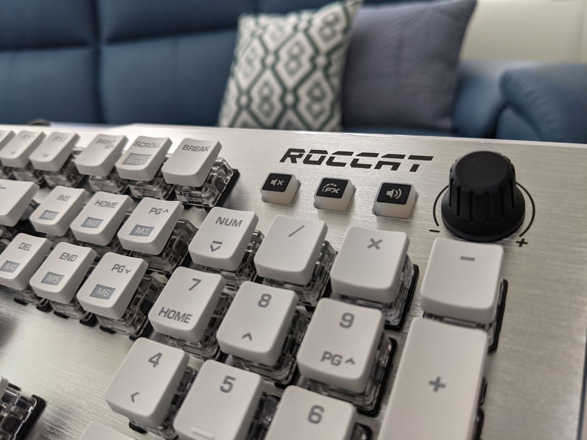 冰豹 ROCCAT Vulcan 122 Aimo 鍵盤音量與RGB控制